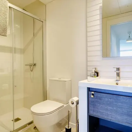 Stunning 2 Bed, 2 Bath Getaway Apartment La Cala De Mijas